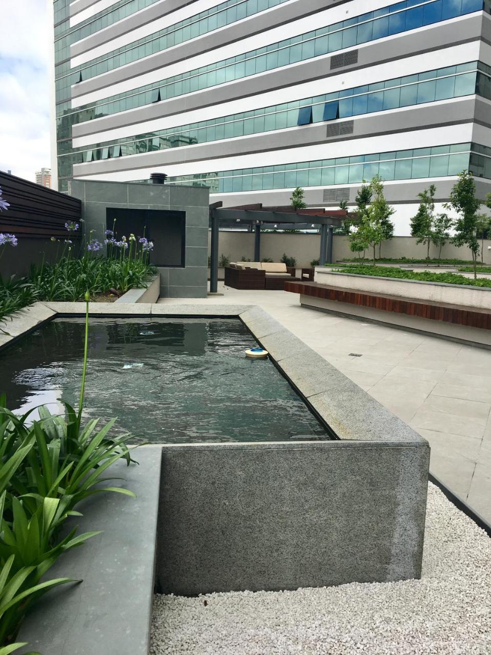 Estudio Moderno Com Linda Vista Para A Serra Curitiba Exterior foto